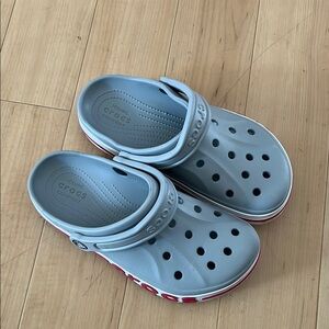 CROCS Gray Sandals Ventilated Lightweight Design size 7